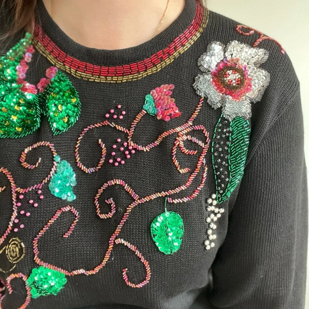 VINTAGE Women’s Sweater Sequins Embellished Festive Knit Size Large - Picture 11 of 12